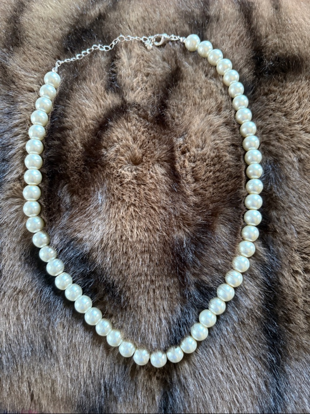 Classic White Pearl Beaded Necklace - Timeless Women's Jewelry